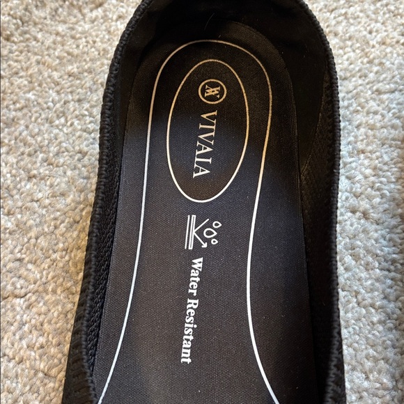 Vivaia Pointed Toe Water Repellant Aria 5 Ballet Flats size 41 - US 9.5 - Picture 5 of 8